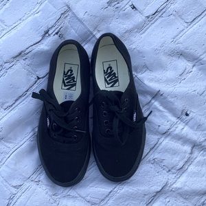 Vans skate shoes sz 6 Black  sneakers